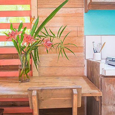 Bee Happy Studio Cahuita Exterior photo