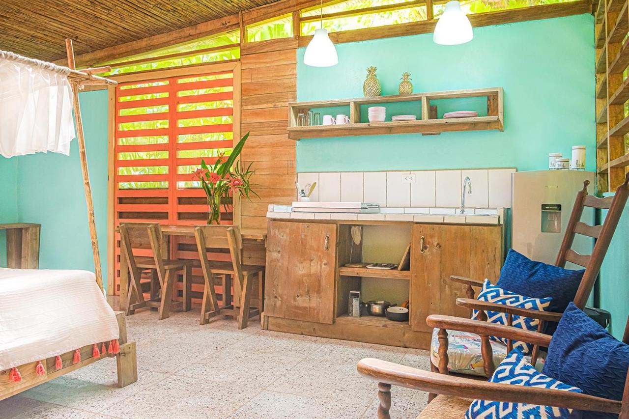 Bee Happy Studio Cahuita Exterior photo
